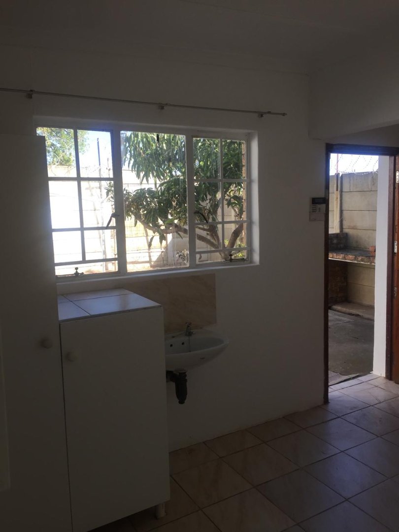 3 Bedroom Property for Sale in Uitenhage Upper Central Eastern Cape